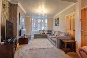 Lounge/Diner- click for photo gallery